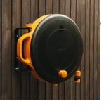 Σετ καρούλι σωλήνα Fiskars S + στήριγμα τοίχου 1026376